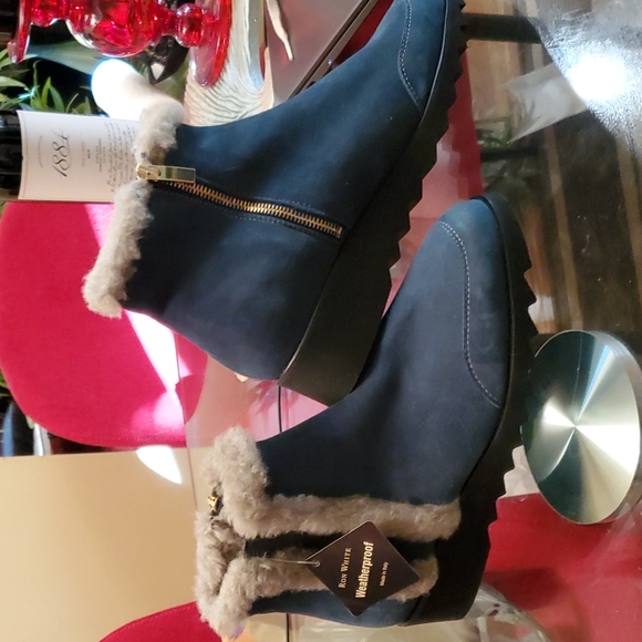 New Authentic Ron White Booties! - Picture 6 of 8